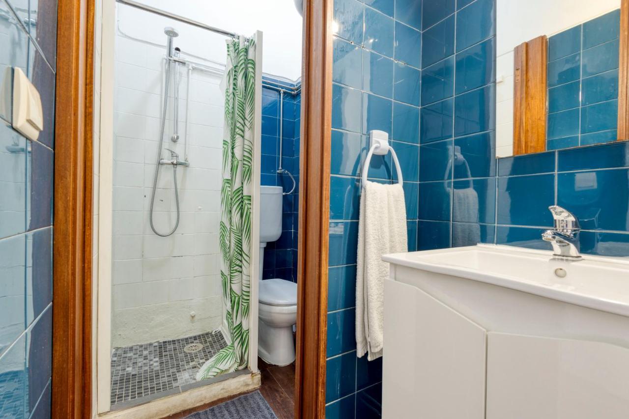 Travel & Live Bolhao Apartments Porto Luaran gambar